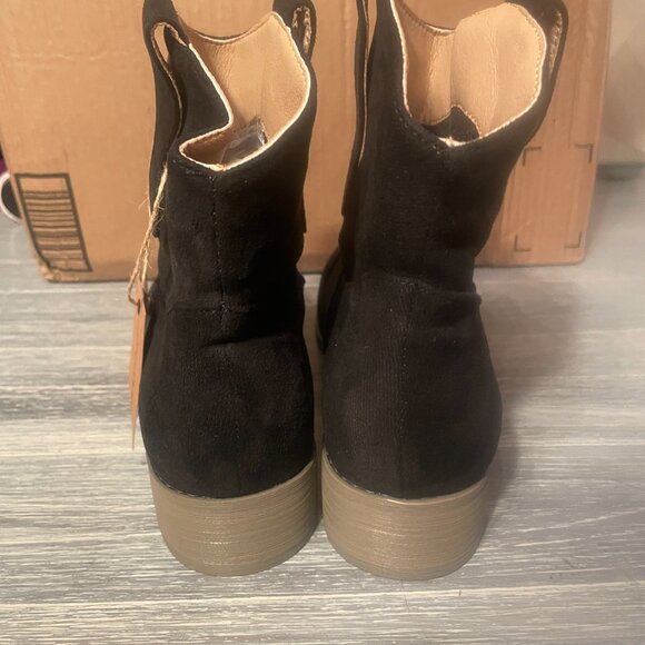 Harper & Lane Boutique Western Bootie - Picture 3 of 5